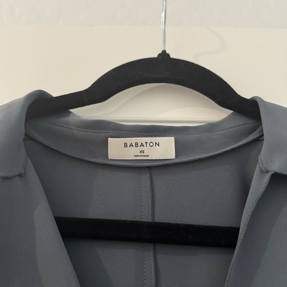 NWOT - Aritzia Babaton Martin Blouse in Dark Slate - Picture 4 of 10